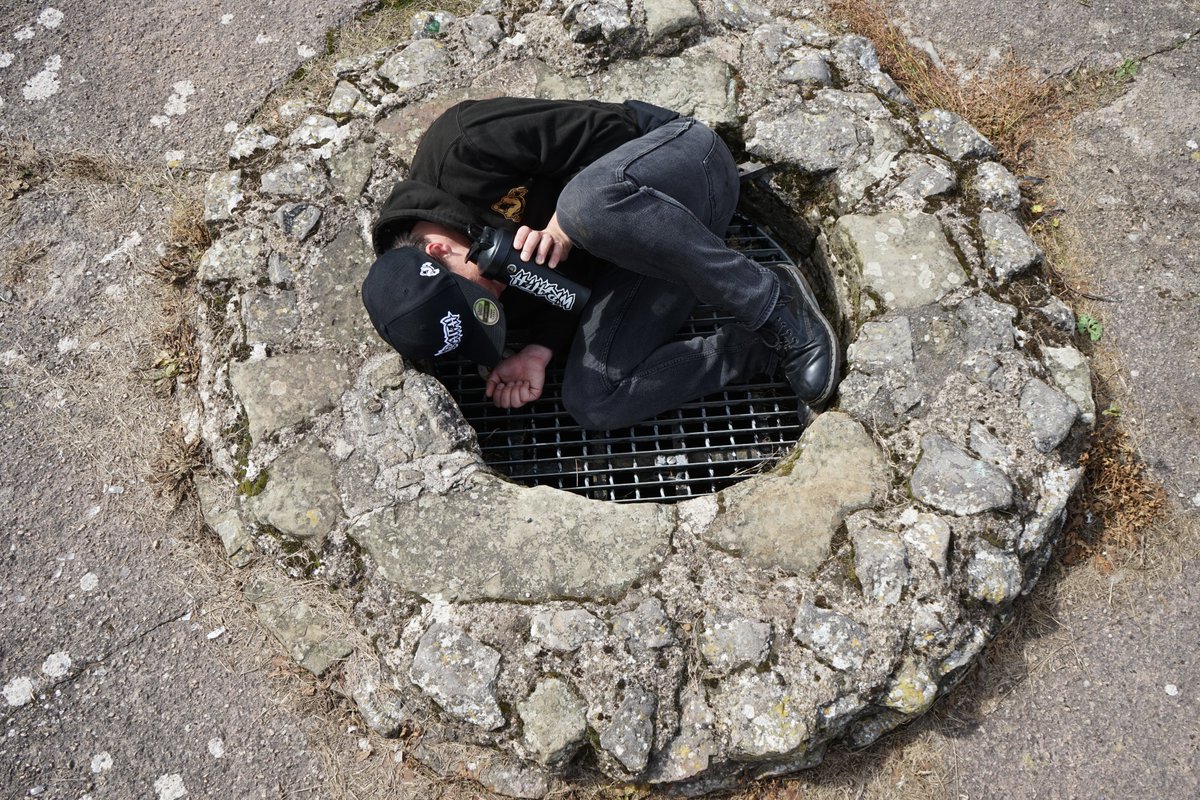 OneManWraith's tweet photo. If you ever wondered where we keep @magicmanwraith... 
Now you know

#GetBackInYourHole https://t.co/dvuGEr4s0U