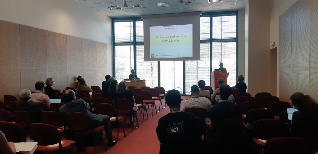 _astee's tweet photo. Congrès #Astee2020
C'est parti ! Les 1ères sessions ont commencé :
#déchetsplastiques 
#changementclimatique
Suivre et mesurer les #polluants dans #eau

@CONGRES_LYON @grandlyon @Veolia_FR @SauvonsLeau @auvergnerhalpes https://t.co/6rxkM52LFP