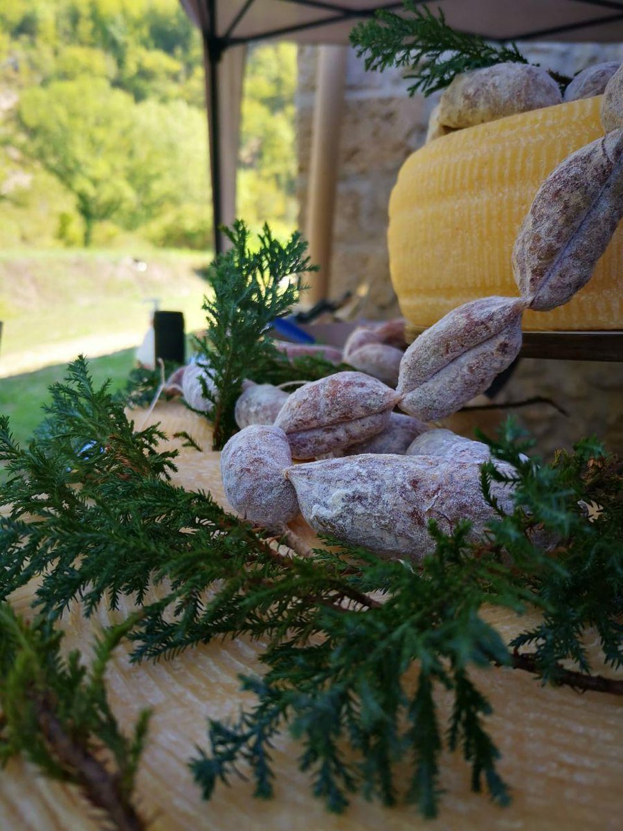 agrivallesanta's tweet photo. Valle Santa a La porta dell'Alta Valle del Velino 👏😋 https://t.co/TZBYi2a474