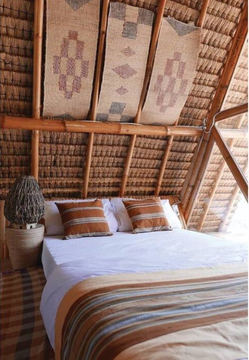_doraredre's tweet photo. 2. The Glasshouse Bungallow 

Bukan view pantai, tapi view sembalun yang cantik banget. Cocok banget nih buat honeymoon adem adem view hijau... Harganya sekitar 300ribuan ya https://t.co/y8fEwdGiFd