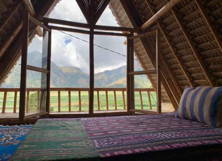 _doraredre's tweet photo. 2. The Glasshouse Bungallow 

Bukan view pantai, tapi view sembalun yang cantik banget. Cocok banget nih buat honeymoon adem adem view hijau... Harganya sekitar 300ribuan ya https://t.co/y8fEwdGiFd