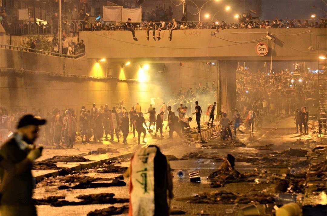 لا تدفنونا بالنشيد، و خلدونا بالصمود

 #عاصفه_تشرين_قادمه