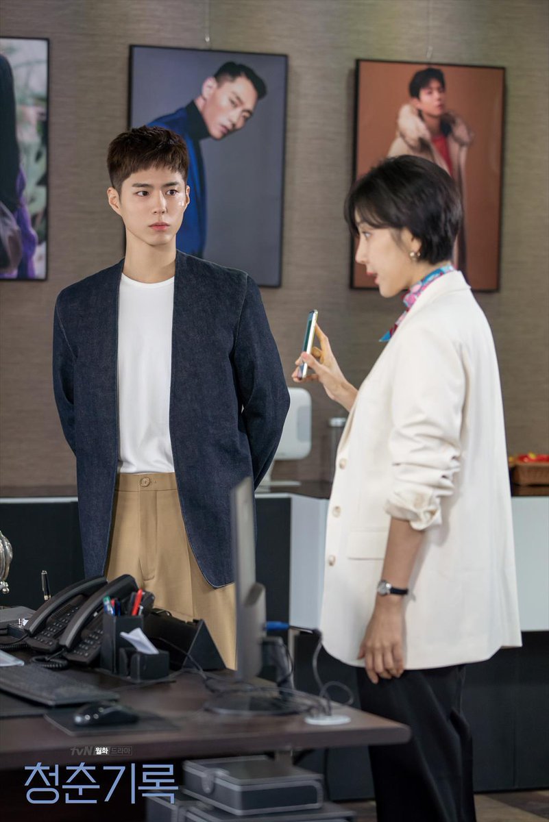 officialbogumph's tweet photo. Sa Hyejun's portrait at his past agency hihihi 1hr and 15mins before ep 3 on Netflix!

#박보검 #청춘기록 #사혜준
#RecordOfYouth #ParkBoGum
#청춘기록박보검 #드라마청춘기록 https://t.co/pIS3dnyNwy