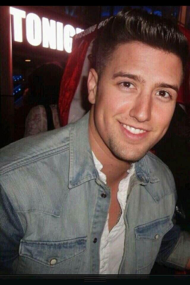 Kishortiz's tweet photo. Today is the love of my life's birthday!! 💕🎆🎉
You deserve the best and so much more!
I LOVE YOU INFINITELY!!! ❤
@1LoganHenderson 
#HappyBirthdayLoganHenderson https://t.co/D0tDZH2MAw