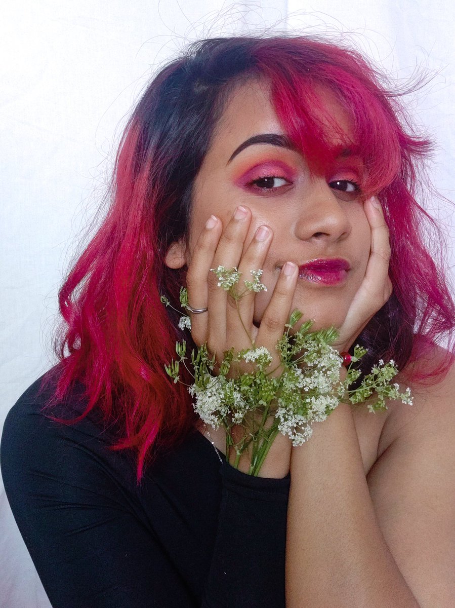 NadiaJonesM's tweet photo. @pizzuhslutt Me after Jai calls me "the besttt person", "beautiful", "chut", "bhenchut" 🥰 https://t.co/KwM0DYZEhS