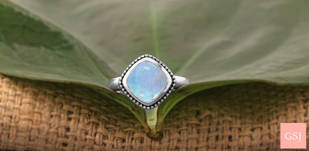 Gemstone_Silver's tweet photo. Amp up your #style #game with our #moonstone #ring💍 ‘WISHFUL HEALER.’ A #perfect #companion for your work from home routine to keep you #calm &amp; #productive!

Created by #Gemstone #SilverJewelry with love

✅Get It Now....@ https://t.co/qZoNJjAgl3

#moonstonejewelry #ring #rings https://t.co/kKQN4n581H