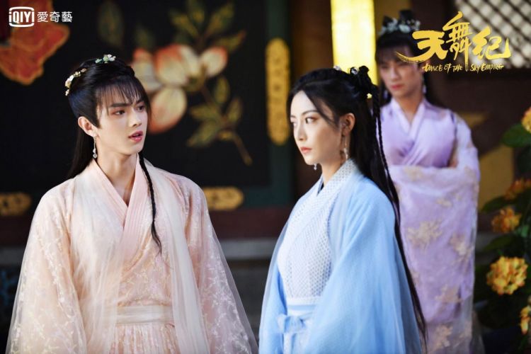 shinju_ko's tweet photo. and now I wish #ZhaoJinTao to make the second season but with #YuFengmu and #LongWeier as the main characters of this drama just a beautiful breathtaking romance story about them with comedy and tragedy but with the happy logic cool & awesome end!+
#Tianwuji #赵锦焘 https://t.co/sz7iJBvPor