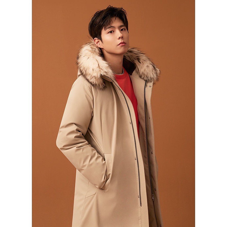 officialbogumph's tweet photo. Sa Hyejun's portrait at his past agency hihihi 1hr and 15mins before ep 3 on Netflix!

#박보검 #청춘기록 #사혜준
#RecordOfYouth #ParkBoGum
#청춘기록박보검 #드라마청춘기록 https://t.co/pIS3dnyNwy