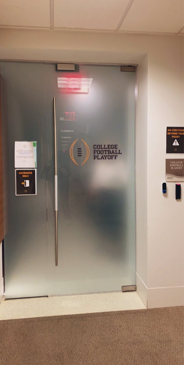 Katie Cavender 👩🏻‍💻 tweet media