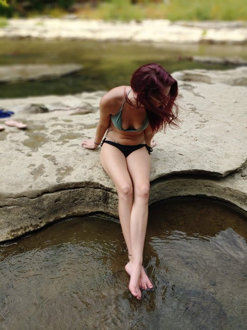 Has some fun at a local waterfall this weekend! Then I had a 4 way and some great scissoring action with<a href="/tag/phmodelcontest"class="tags"><span>#phmodelcontest</span></a>