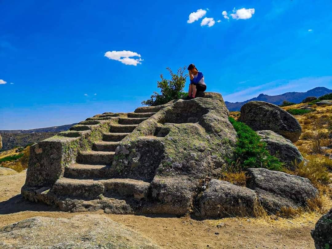 wellthy111's tweet photo. Recién llegadas de la Sierra de Gredos, Ulaca, cuevas, laguna grande...os dejamos unas fotillos para q veáis las maravillas que estamos preparando! 
Rutas nuevas para 2021!  Este jueves nos vamos a…LOS PIRINEOS!!
Este 2021 viene muy fuerte! https://t.co/Oi62XeCucm