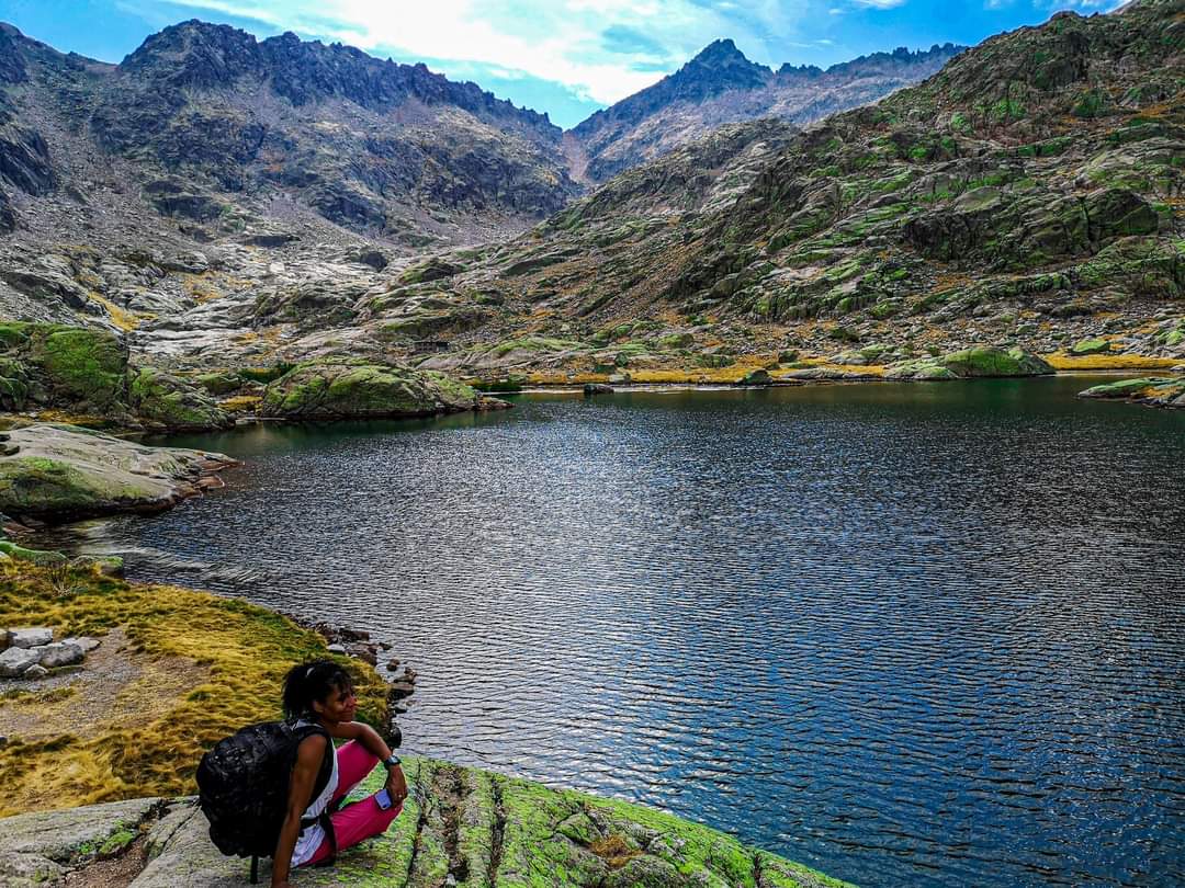 wellthy111's tweet photo. Recién llegadas de la Sierra de Gredos, Ulaca, cuevas, laguna grande...os dejamos unas fotillos para q veáis las maravillas que estamos preparando! 
Rutas nuevas para 2021!  Este jueves nos vamos a…LOS PIRINEOS!!
Este 2021 viene muy fuerte! https://t.co/Oi62XeCucm