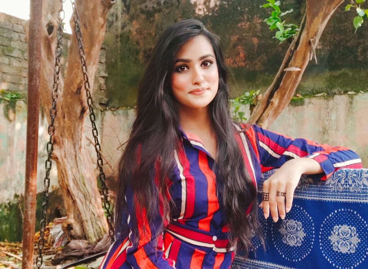 This swing is very spcl for me🥺I have lots of memory with Dad mom <a href="/neetabhatnagar/">Neeta Bhatnagar</a> and Bhaiya <a href="/eshanrai7/">eshan rai</a> 👨‍👩‍👧‍👦Also whenever I use it I recall each and every lovely moment of us. #family #Memory