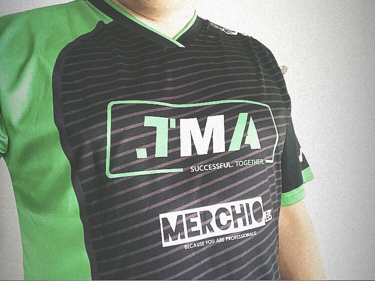 TMA_eSport's tweet photo. TMA JERSEY 2020 / 2021 😍🎉
#merch #merchandise #jersey #clanmerch https://t.co/0PRWGOjRRW