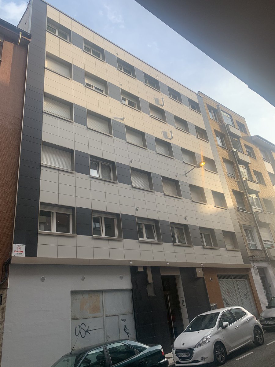 grupollano's tweet photo. Fachada Ventilada terminada.

#envolventetermicaedificios
#eficienciaenergetica https://t.co/irh7LQLzel