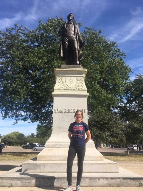 PlantLearner's tweet photo. Happy Birthday Alexander Von Humboldt. On a beautiful day last month, I had the good fortune to visit good friends who live right near this monument, which is in gorgeous Humboldt Park. #WhoWasABotanist #GlobalPowerOfBotany https://t.co/rzJyeXbVN7