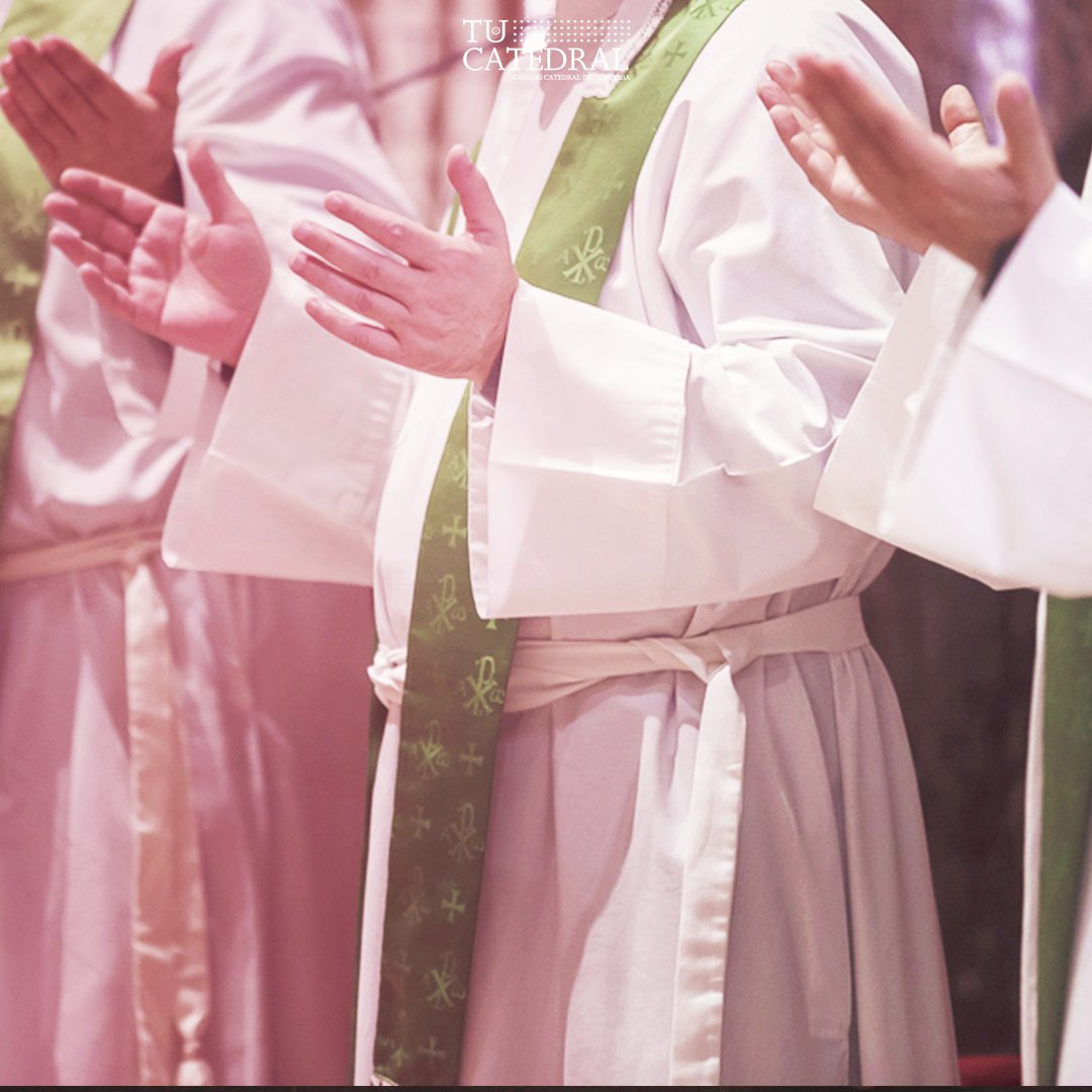 🙌 Cuando decimos "Padre Nuestro" nos referimos a la Iglesia como una gran familia en la que todos tenemos un lugar. ¡Dios también te quiere en la Iglesia!
.
➡️ tucatedral.com
.
#tuCatedral #Iglesia #fe #oración