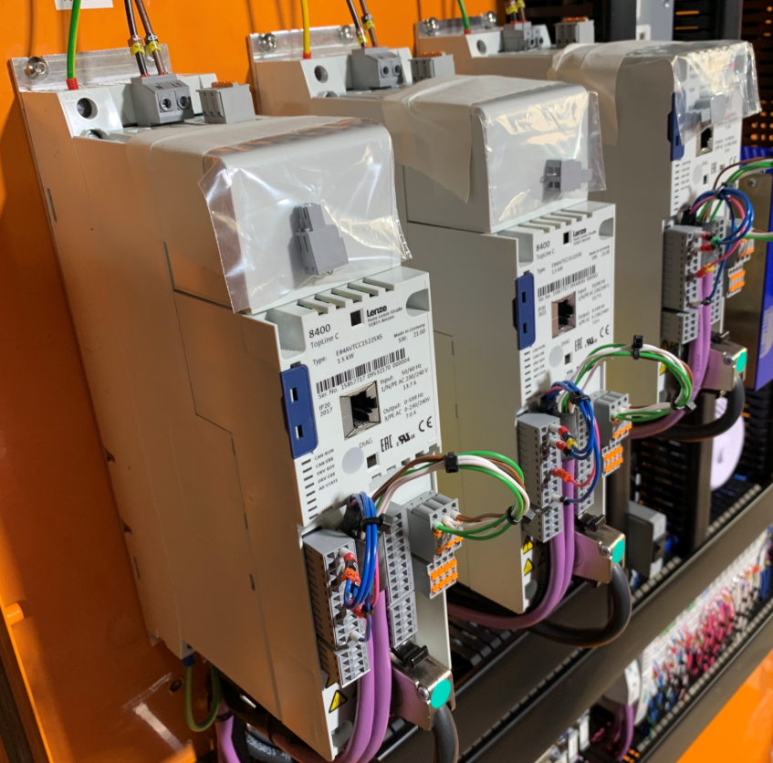 CoaxSolutionsLt's tweet photo. Final test before shipment to Major OEM

#rackbuild #panelbuild #lenze #Custompanelbuild

https://t.co/oAJH6XnVuq https://t.co/0PmnCfbssL