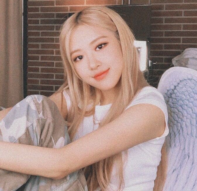 liorsya's tweet photo. heyo mamen, gue newbie rp Twitter meng, sini fambestan 😔💔 #roleplayer #rootrp #root #MutualanAjaDuluSiapaTauJodoh #Mutualankuy #roleplayerindo #roleplayerworld #roleplayaccount https://t.co/L5jvC01vjm