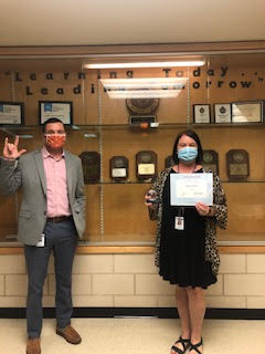 MrCurtisSRMS's tweet photo. Congrats to our champions of the month Mrs. Buescher and Mrs. Perkins.  #champions #hardworkers @S_Snell @lhisdcomms @LHpanthers https://t.co/EWOV0Xqjst