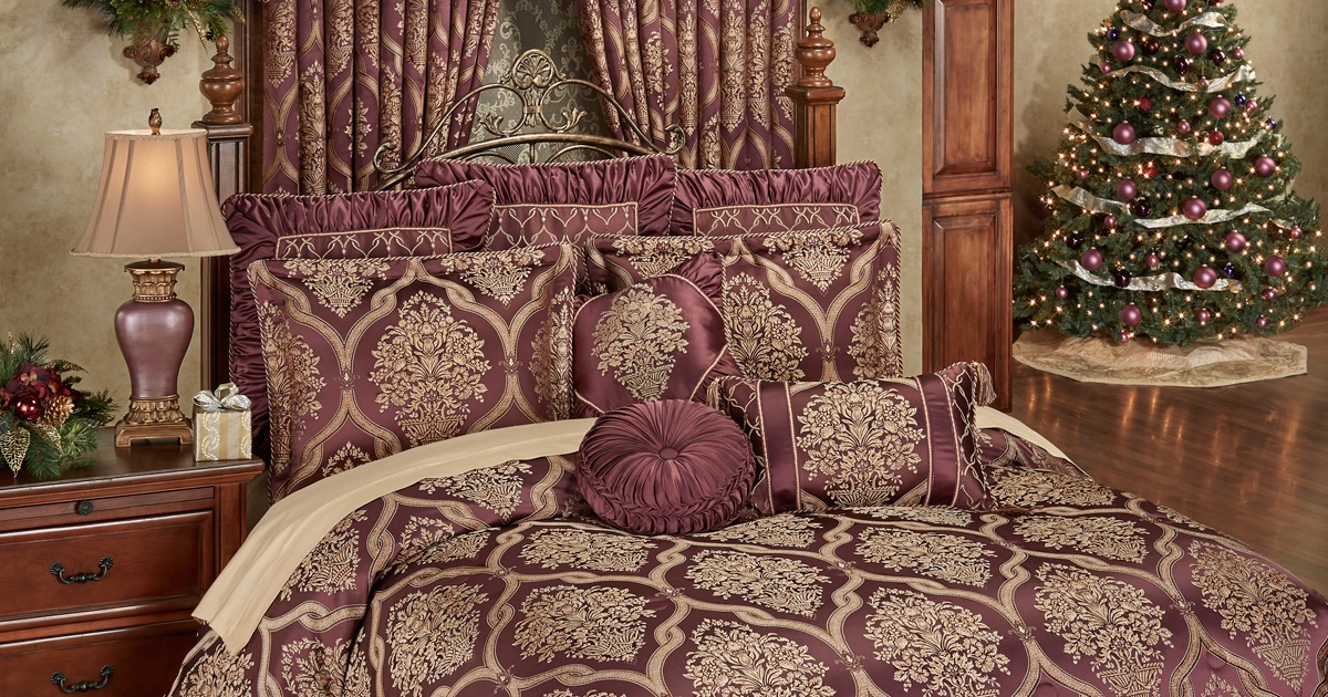 Touch_of_Class's tweet photo. It’s here!!  Shop our 2020 Holiday Festivities Catalog now!  Let us help you create 'A Home Like No Other' this holiday season with over 330 Exclusive items - https://t.co/5NSlMMG2hq
🎅🏼🎄🤶🏻
#touchofclasshome #touchofclasscatalog #homedecor #decoratewithTOC https://t.co/uhlRDHSKbe