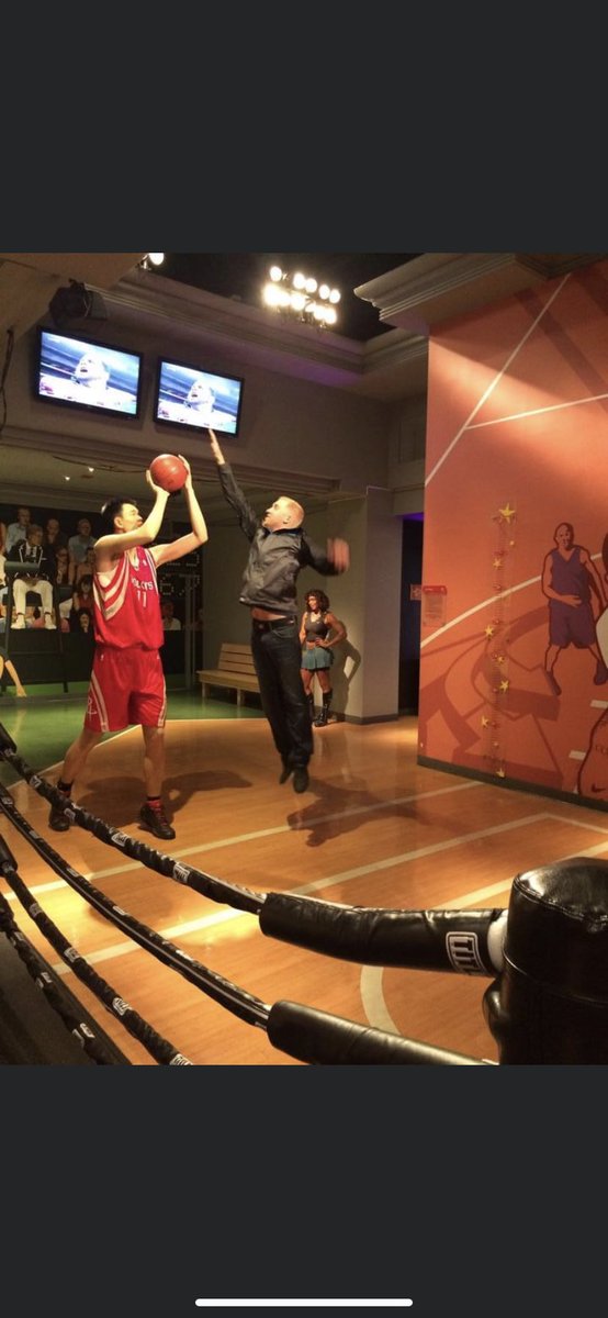 willyh87's tweet photo. @YaoMing Happy belated 40th buddy! What about that time I stuffed ya in that quick pick up game in NYC!! I said I wouldn’t post it till you turned 40! 😂 How about a RT!! https://t.co/WaM91c9kCg