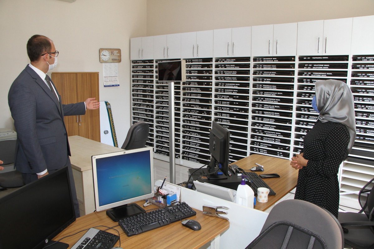 İlçe Kaymakamımız Sn. Hamza TÜRKMEN (<a href="/hamzatrkmn/">Hamza Türkmen</a>) Müdürlüğümüzü ziyaret ederek nüfus hizmetleri ve yeni konsept çalışmaları ile alakalı incelemelerde bulundu. Nazik ziyareti için Kaymakamımız Sn. Hamza TÜRKMEN’e teşekkür ediyoruz.
 <a href="/sefikaygol/">Şefik AYGÖL</a> 
<a href="/dbakirvalilik/">T.C. Diyarbakır Valiliği</a> 
<a href="/TCNufus/">Nüfus ve Vatandaşlık İşleri Genel Müdürlüğü</a>