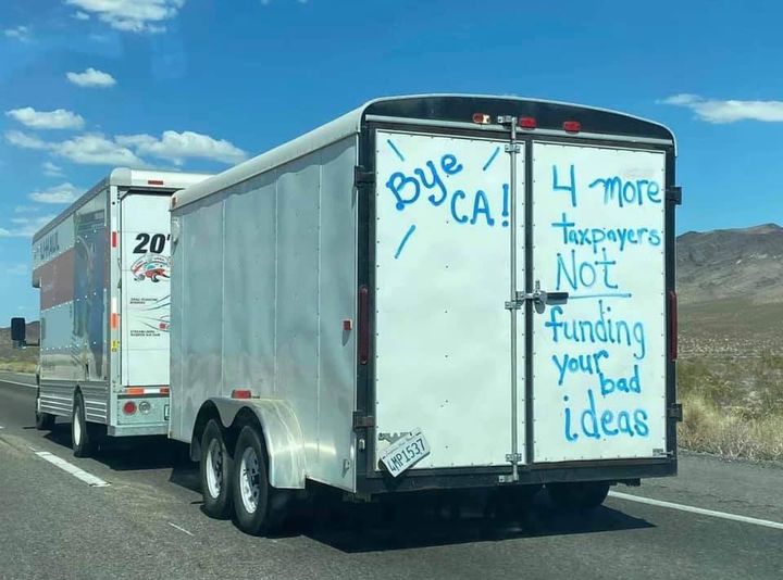 HeidiHarrisShow's tweet photo. Nice! Don't know where they're headed, but if they have the RIGHT ideas, we'll take them here in Nevada! #BlueStateExodus https://t.co/R6YsOowfKz