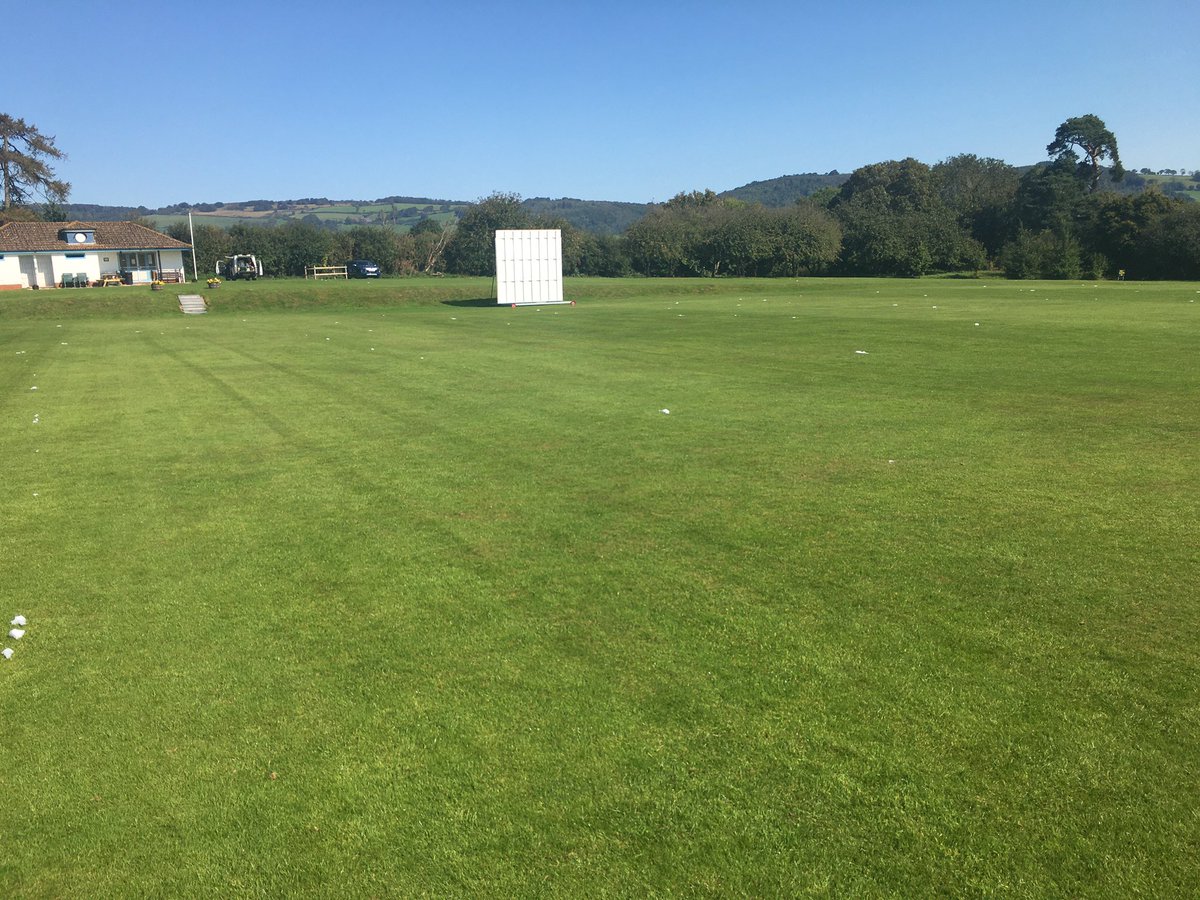 WombatsCC's tweet photo. Always looking to improve our ground, and keeping on top of the outfield maintenance - today a visit from @CWCSomDev with a selective herbicide and seaweed tank mix based on our soil analysis.  🌱🌱🌱
We have plans for an increased programme of fertiliser in 2021 @GroundsCricket https://t.co/cSb7HMGfeG