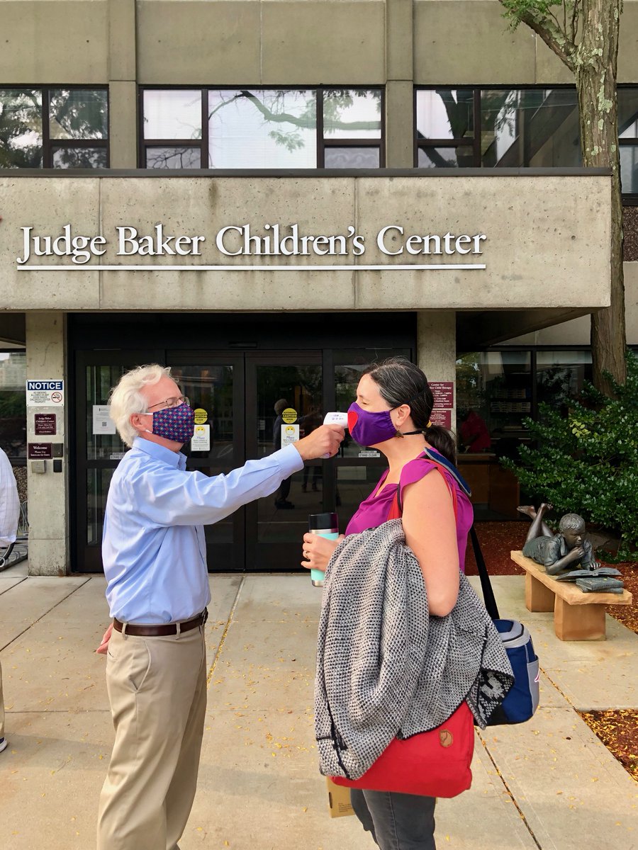 BakerCntr's tweet photo. Welcome back to all our Manville School students and staff! While things may be a little different, we're still ready for a productive, fun, and safe year. #firstdayofschool #firstdayofschool2020 #BackToSchool #BackToSchool2020 https://t.co/M7OybAfnen