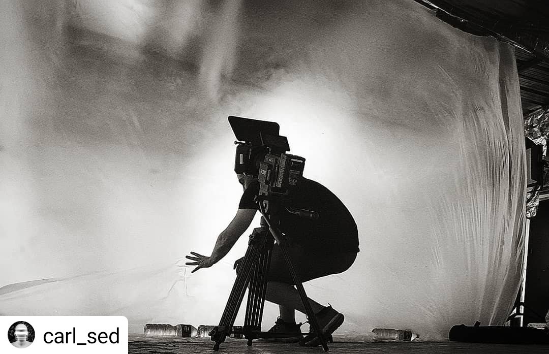CarlsedF's tweet photo. #Repost @carl_sed
• • • • •
Making off BAD TASTE SCI-FI.. MusicVideo - SYLVIA-87 -
#shortfilm #redcamera #cinema #shotonred #5k #musiclabel #musicvideoshoot #barcelonacity #barcelona #redscarletw #filmisnotdead #filmcamera https://t.co/NKxfkg6Wo6