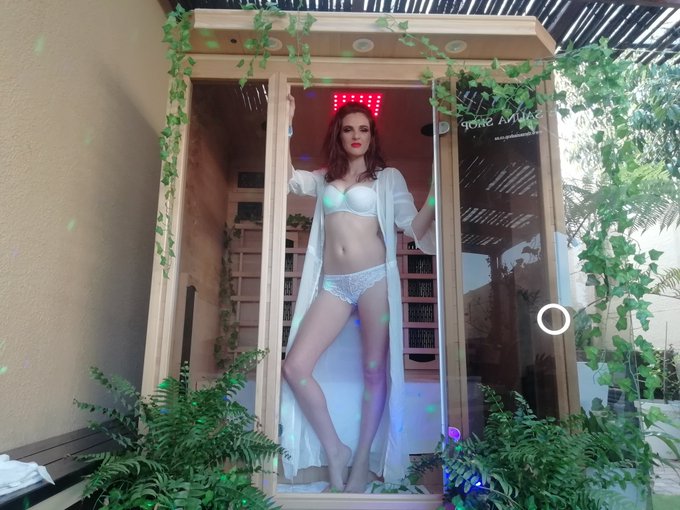 Go watch Harleys scene at https://t.co/yqBwjDum4R tip her if u want all tips get forwarded to the girls