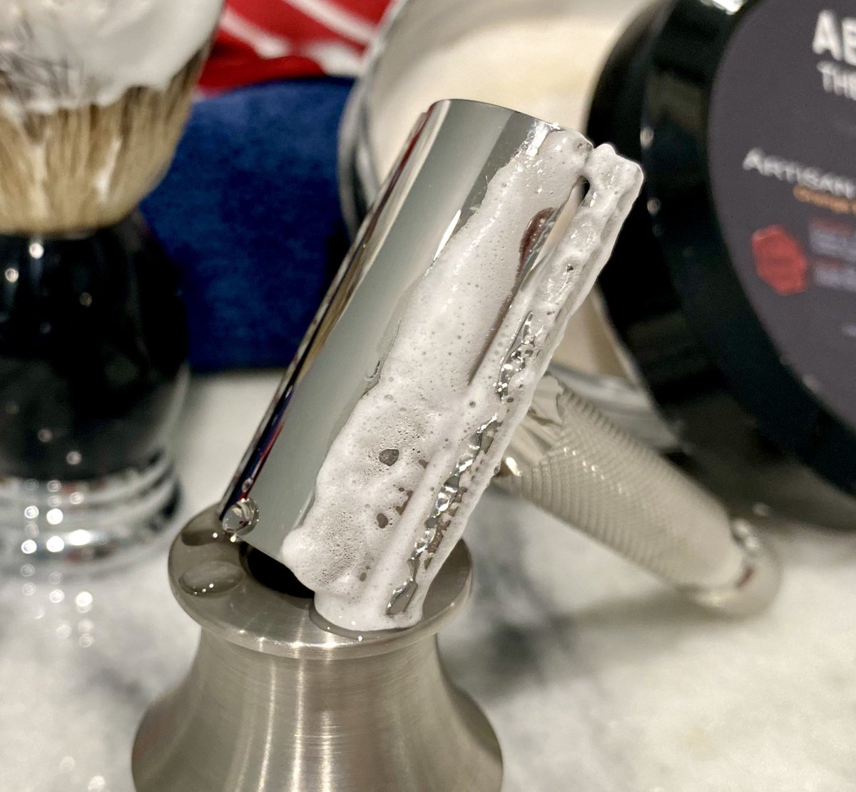 AboveTheTie's tweet photo. A silky smooth shave! #windsorpro #sotd #stainlesssteel #mensgroomingproducts #barbershop #girlswithshavedheads #cleanshaven #closeshave #wetshavers #wetshavingloyalists #wetshaver #razor #doubleedge #smallbusiness #shave #shavelikeagentleman #quality #smoothlegs #smoothface https://t.co/kWrp5rHoXd