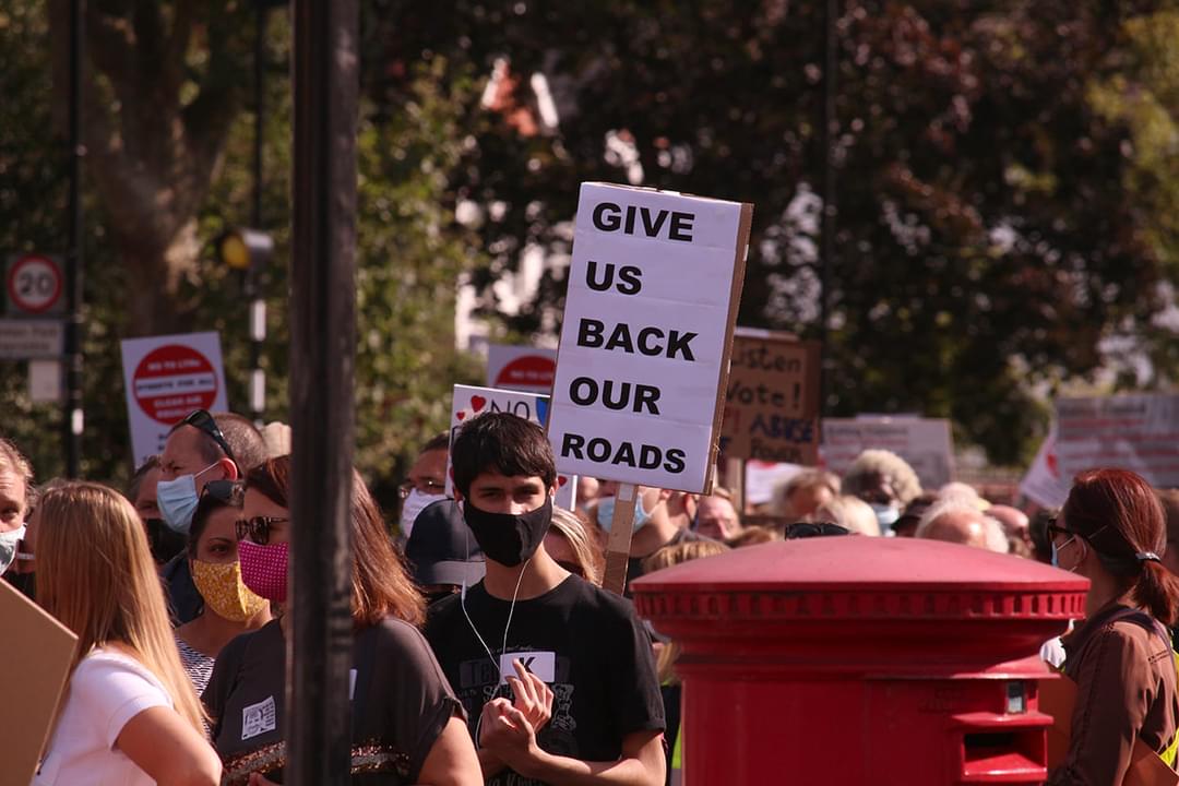 EalingOne's tweet photo. What a fantastic protest march on Saturday, thank you to everyone who attended. Thousands of people marching to have their voices heard. One Ealing, all together ❤ #Ealing #LTNs @EalingCouncil https://t.co/UpQ5OgeIQY