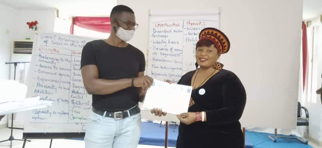 CCMN237's tweet photo. Thanks @UNDP, @UnescoYaounde, @unicefcameroon, UNCHRD-CA and UNOCA for workshop on Mainstreaming Protection in Reporting on Crises and Conflicts in the Central Africa Region
@CCMN237 was ably represented
#ProtectionOfMediaProfessionals
#ATopPriority
@CCMN237
Brot für die Welt https://t.co/sfdRNjiUMk