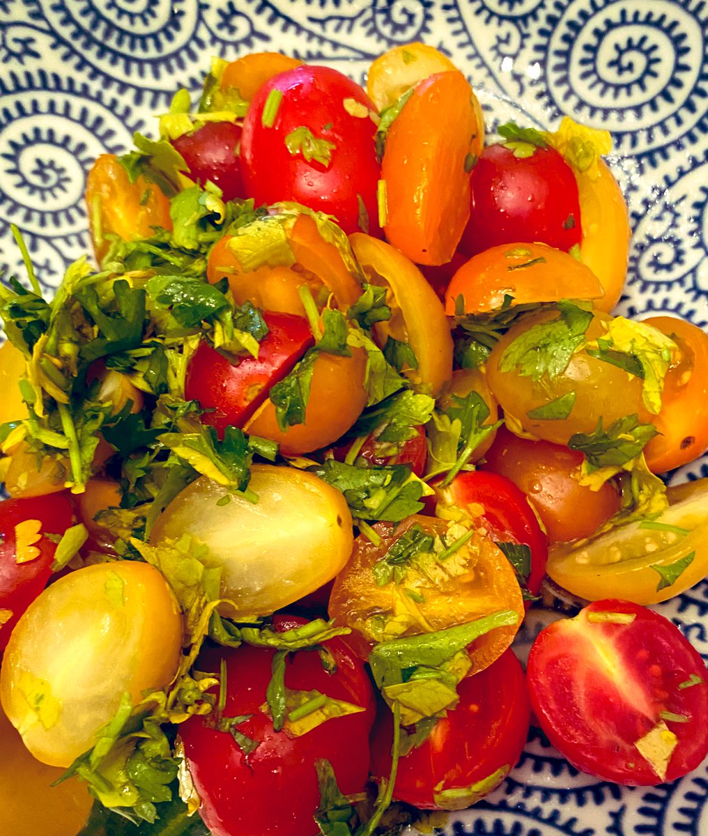 miyagi's tweet photo. Slapdashed a dinner of #fatoush #salad #cherrytomatoes #beefkofta #babaganoush #tzatziki https://t.co/fisj1n2Irc
