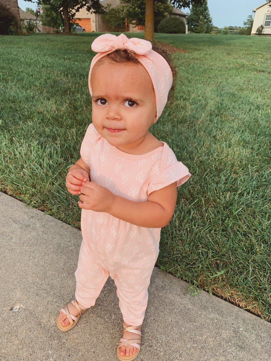 conniedaviss's tweet photo. Hi good morning just dropping in w some cute pics of my child https://t.co/lYg0VAcxAf