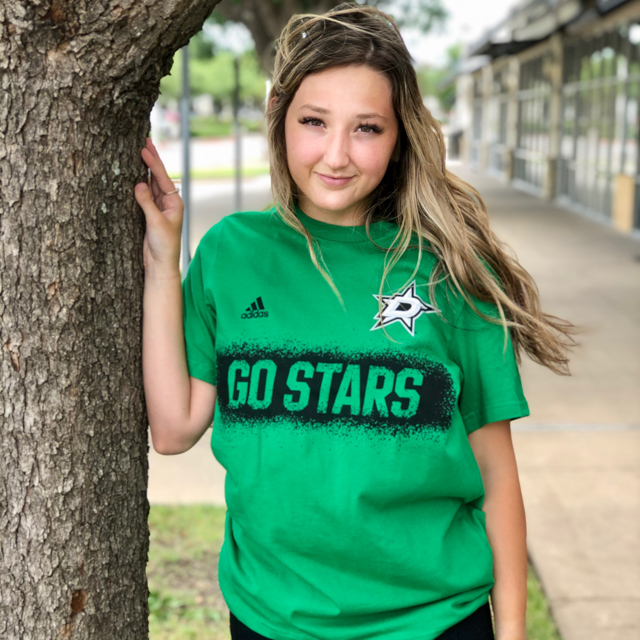 RallyDFW's tweet photo. Let's finish up the series tonight π Make sure you've got your #DALStars victory green ready! π https://t.co/tUinoHwnKm https://t.co/dWkxYpklTZ