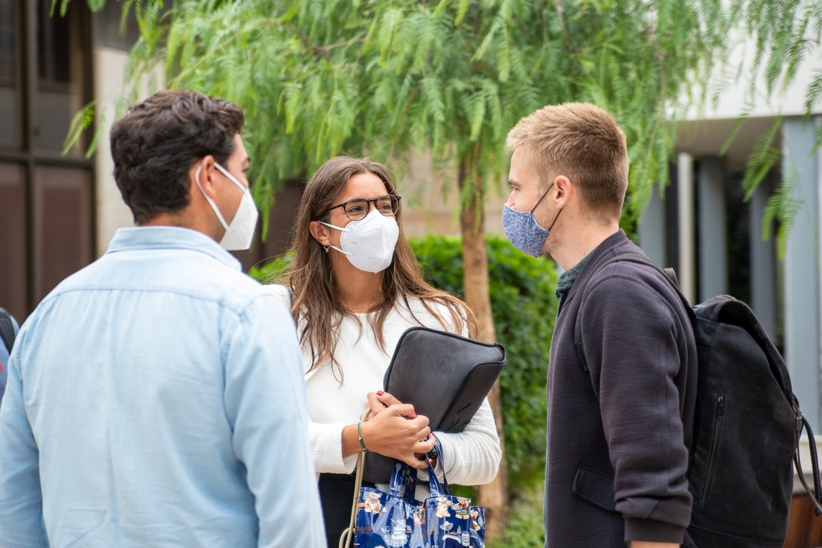 iesebschool's tweet photo. Exciting news as #IESE safely welcomes students back to campus. 🌎

In its 2nd year, the #IESEmim brings 83 young students to #IESEMadrid. We're also eager to meet the 355-student strong MBA Class of 2022 at #IESEBarcelona later this month.

Read more: https://t.co/YuNCrnpv74 https://t.co/R8k4Mc8QLK