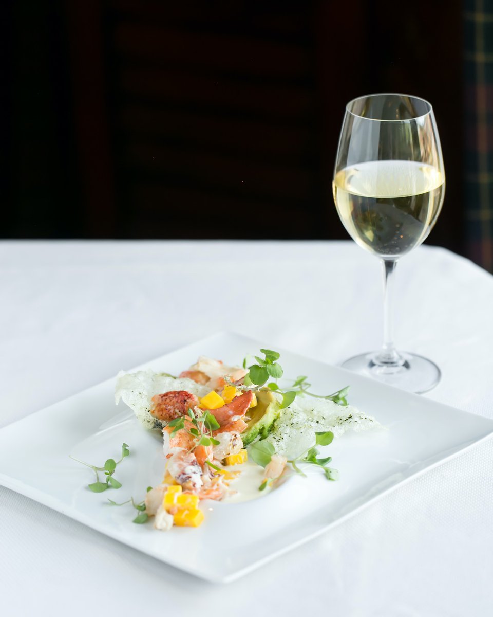 steinlodge's tweet photo. Westcoast Shellfish Salad pairs perfectly with a glass of white wine!
.
.
.
#steinstyle #steindining #glitretind #trollhallen #letseat #eeeeeats #mmm #hangry #utaheats #steinlodge #parkcity #utah #deervalley #parkcityeats https://t.co/olA201T83F
