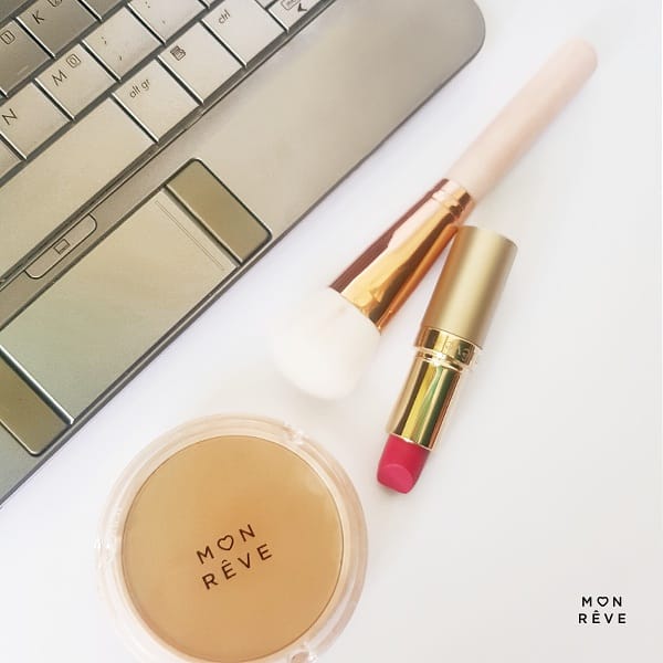 mon_reve's tweet photo. ¡Feliz inicio de semana!
#monrevevenezuela
#monreve
#Venezuela
#Cosméticos
#PolvoCompactoMonreve
#LabialesMatte https://t.co/iDo4X4XVIv