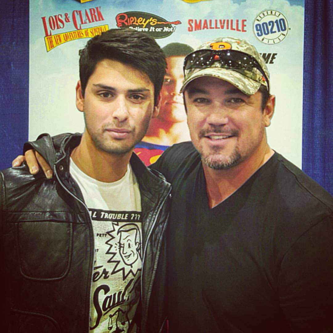 MatthewJRowney's tweet photo. 27 Years ago (im 2 days late) @deancain gave us the most likeable and accurate Clark Kent to date. #tb Meeting him at Rhode Island CC where my film was premiering, I still hope to keep my promise and cast him. #superman https://t.co/jVex8536U3