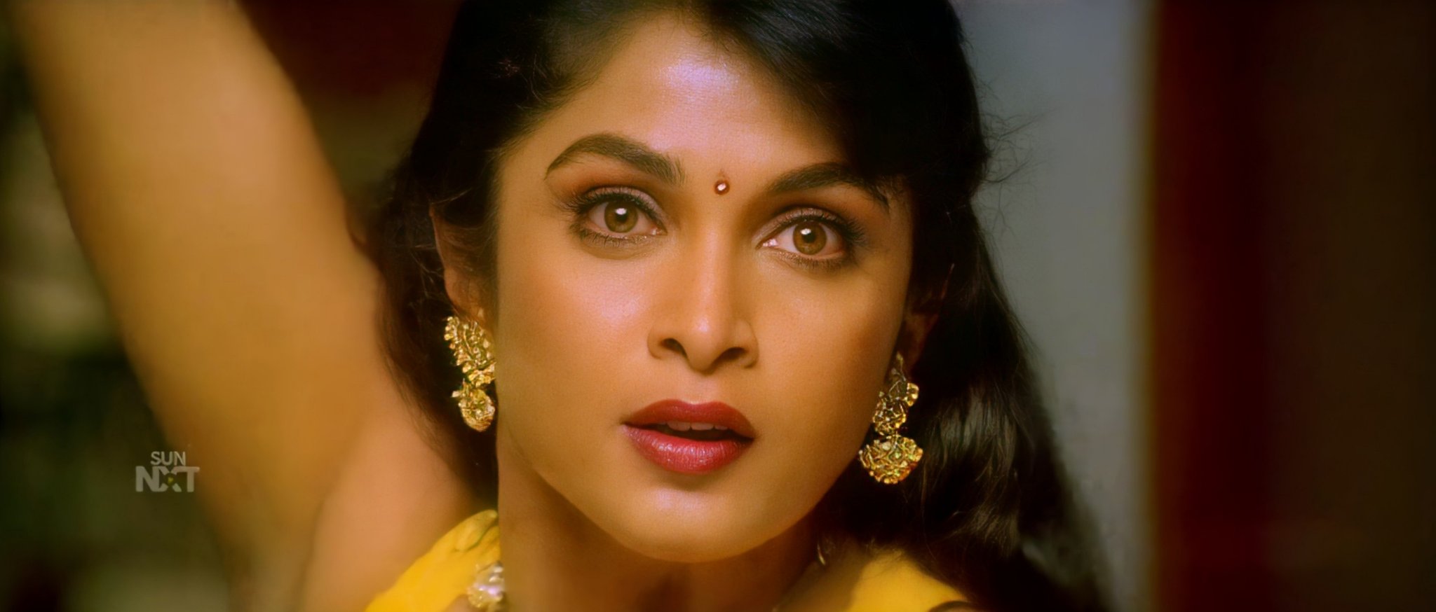 Ramya krishnan padayappa online