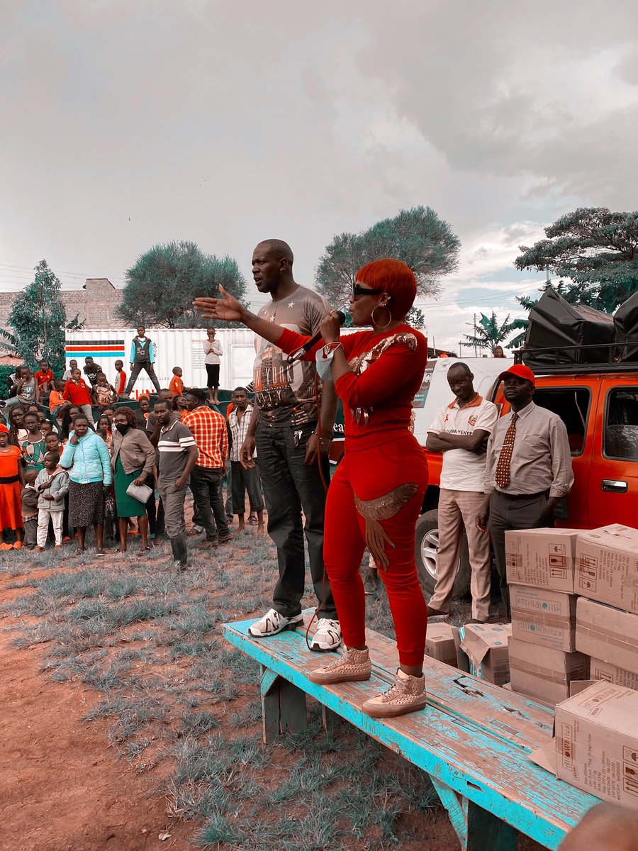 kush_tracey's tweet photo. SI POLITRICKS-NI GIRL CHILD EMPOWERMENT ๐ช
TUWANI WARD-2nd location 2nd day-TRANS NZOIA PADS DRIVE
#saveagirl #saveasister #girlchildempowerment #saveourgirls #sanitarypads https://t.co/94gtrm5BXX