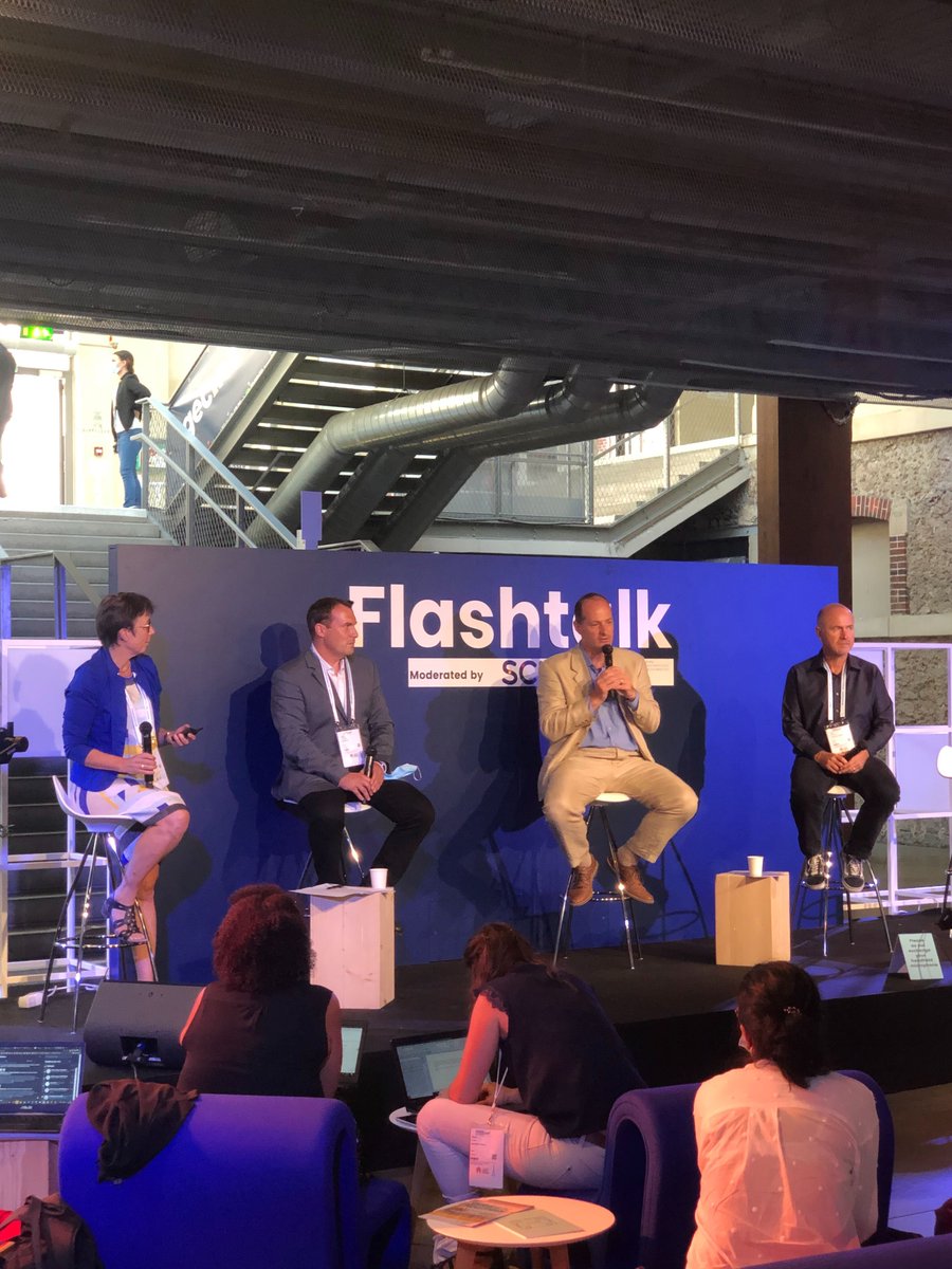 [En direct #PropelbyMIPIM] <a href="/cedricborel/">Cédric Borel</a> en ouverture : «Nous avons besoin des #GreenSolutions Awards pr faire la traversée entre 2020 et 2030, où l’immobilier va subir des transformations importantes: + de flexibilité, de services ; transition énergétique + environnementale»[...]