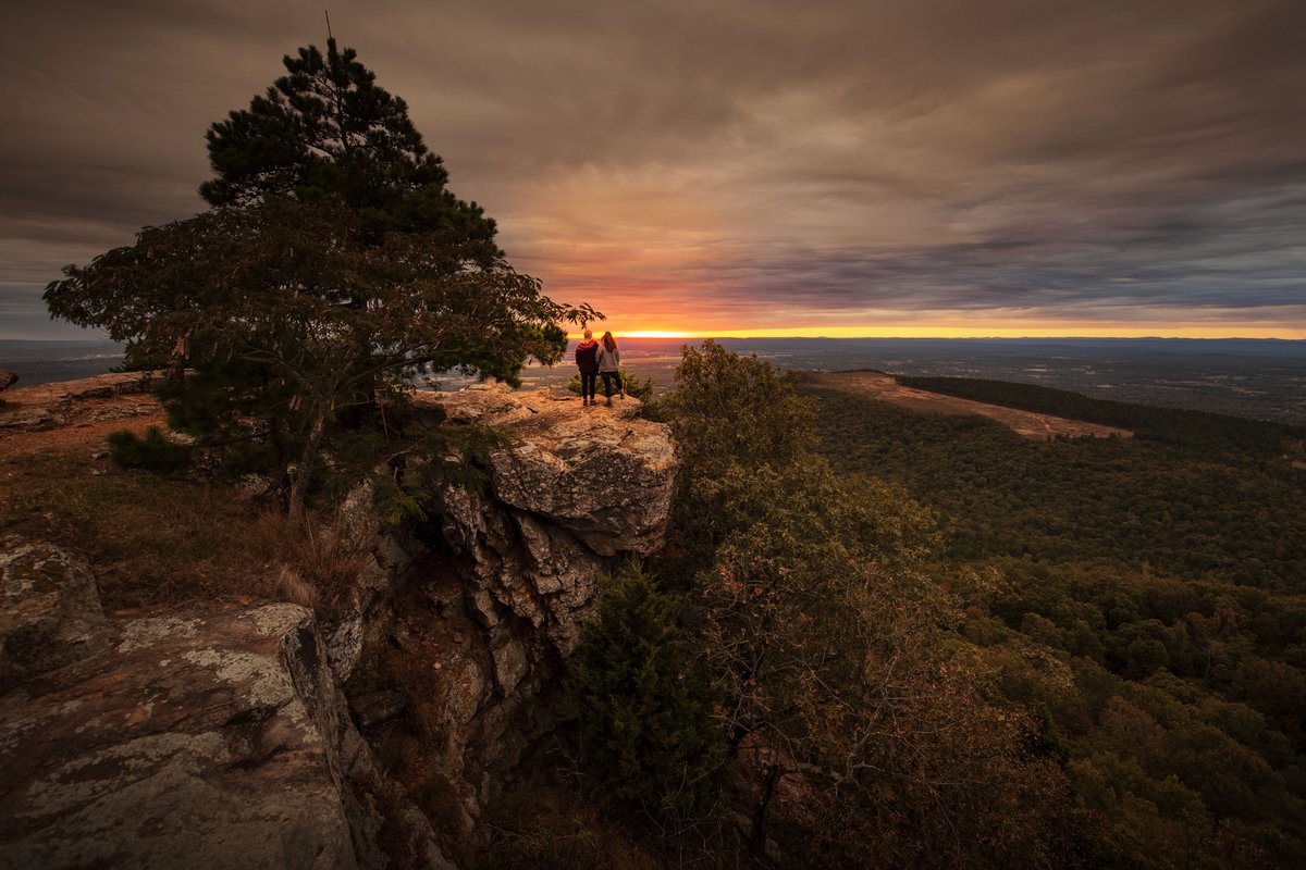 artourism's tweet photo. Follow in the fictional footsteps of Maddie Ross on the True Grit Trail. #VisitArkansas https://t.co/CdxhRIceGf https://t.co/s7uCbq5Ao9