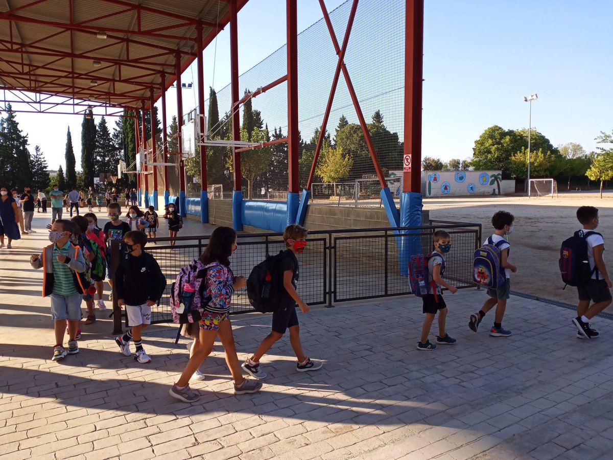 Escola PAIDOS tweet media