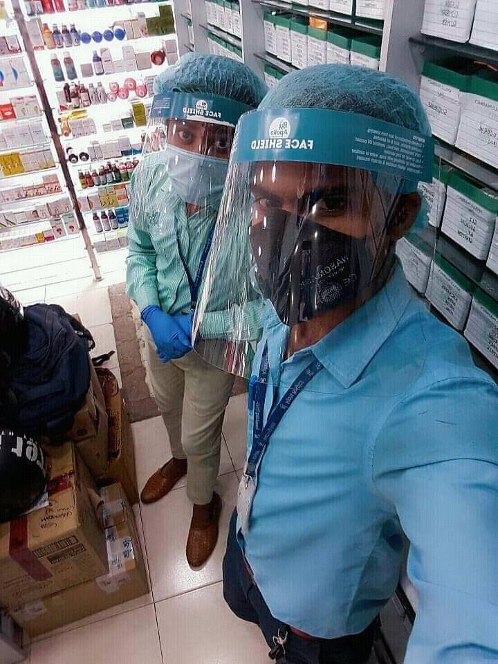 drx_ranu's tweet photo. I am medic
#iCanNotStayAtHome
We will fight for you https://t.co/L6zLIl0kzG
