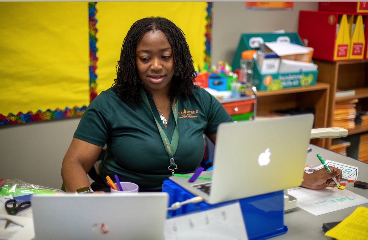 CedarTreeDC's tweet photo. Happy Monday! Let’s have a great start to the week. #LTLT #CharterSuccess #RootedInEducation #DcCharterProud https://t.co/ylwpPIOpMi
