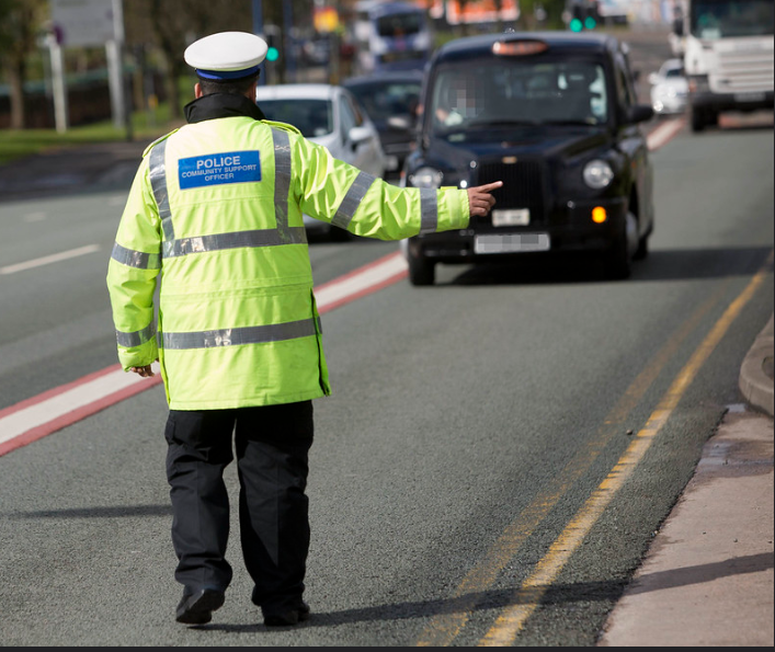 SafeDriveGM's tweet photo. Too many people are killed or injured on our roads by people who are driving for work. Over 40,000 in one year! Let's all look out for each other and slow down #ProjectEDWARD @manchesterfire @gmpolice https://t.co/Mv8Wp1pYP2